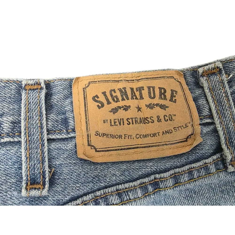 Signature by Levi Strauss & Co. Low Boot Jeans Light Wash 38x30 - Like New